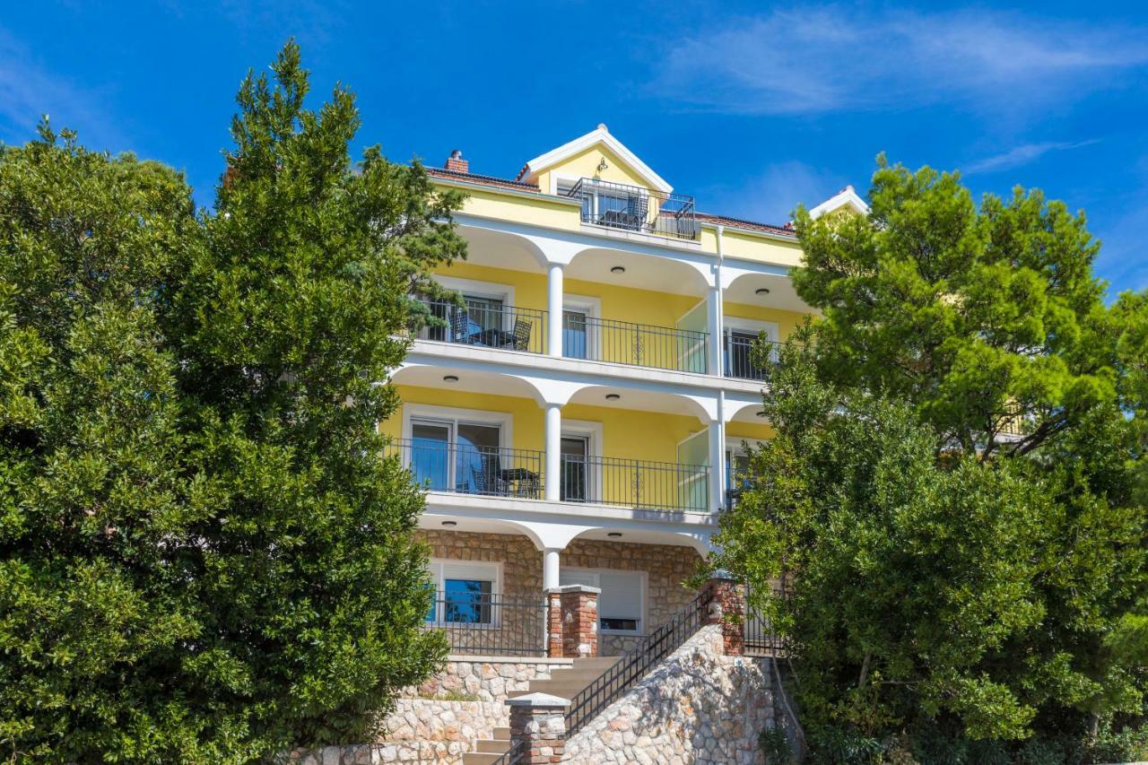 Palace Paulina Luxury Residence Novi Vinodolski Exteriör bild